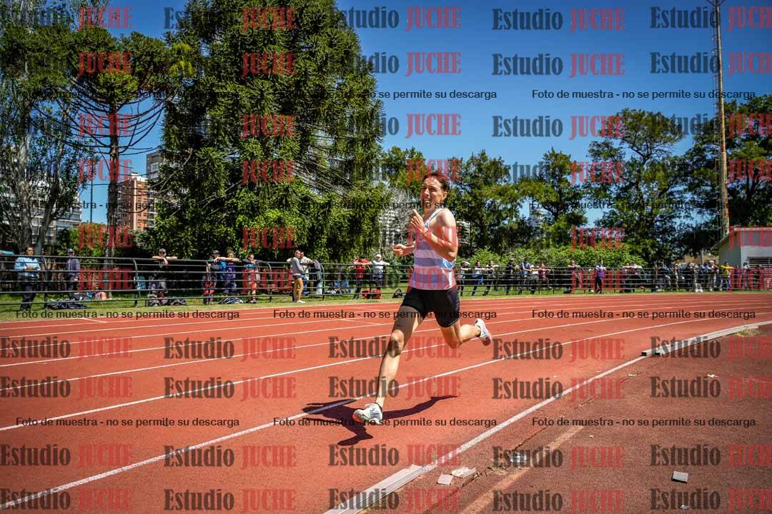 Fotos de los 800 m llanos de varones