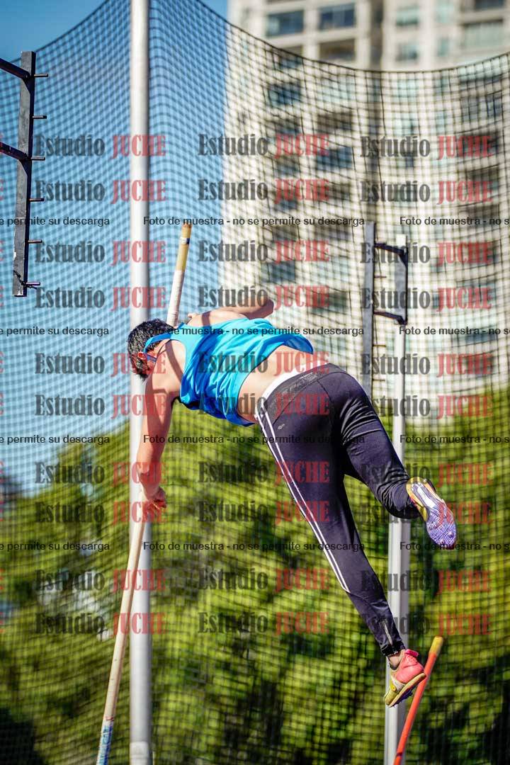 Fotos del salto triple de mujeres y varones