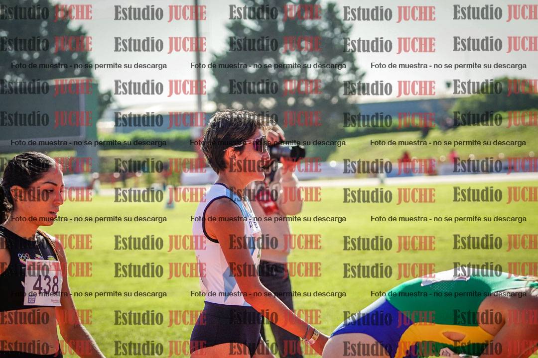 Fotos de algunos extras y podios del día 2