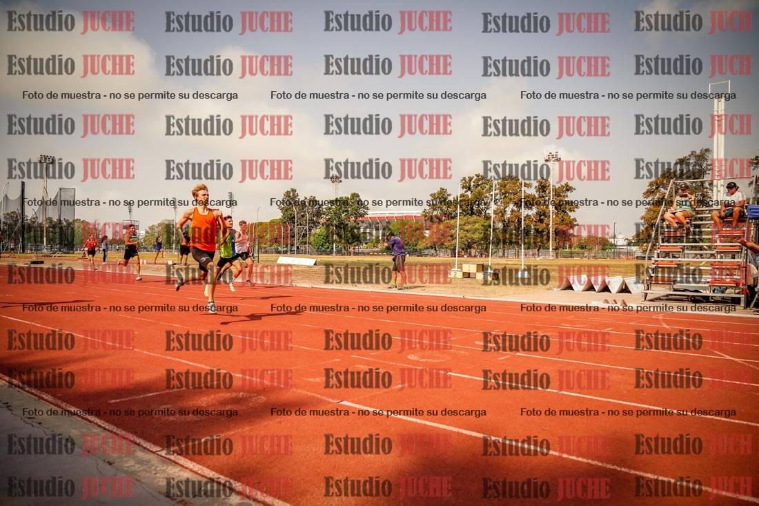Fotos de los 400 m llanos de varones