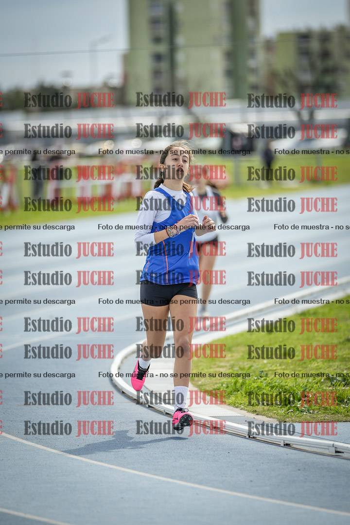 Fotos de los 800 m llanos de mujeres - U14