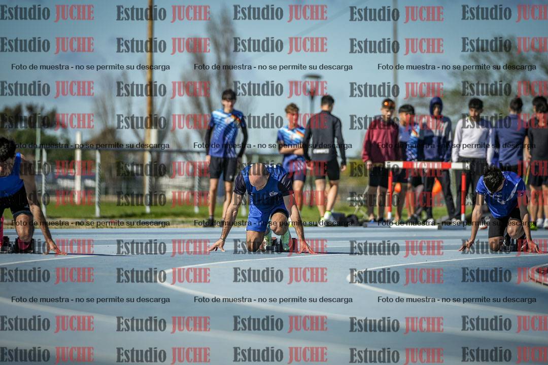 Fotos de los 200 m llanos de varones