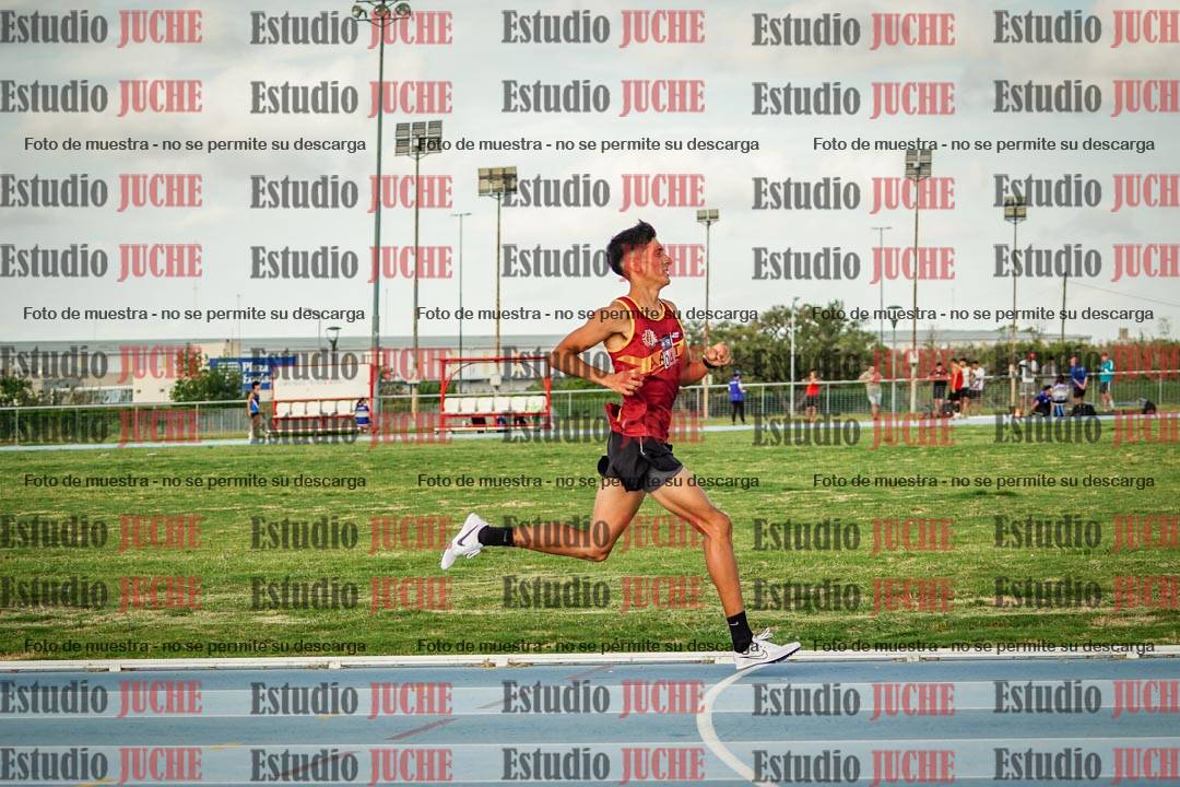 Fotos de los 800 m llanos de varones