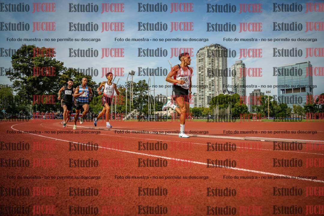 Fotos de los 3000 m llanos de varones