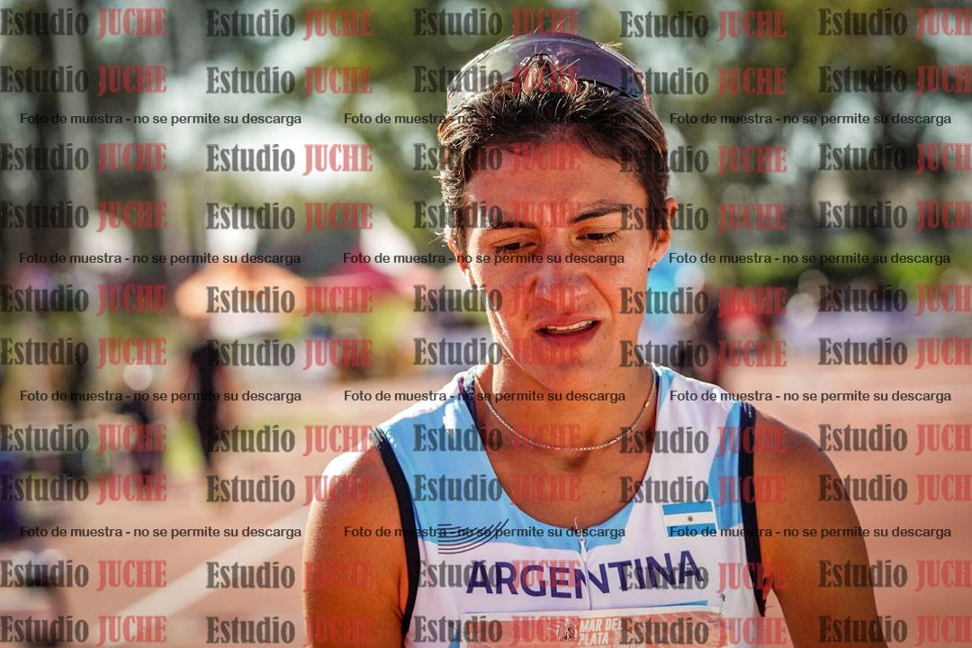 Fotos de algunos extras y podios del día 2