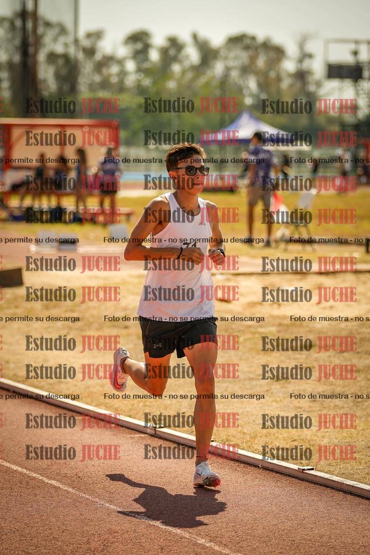 Fotos de los 3000 m llanos de varones