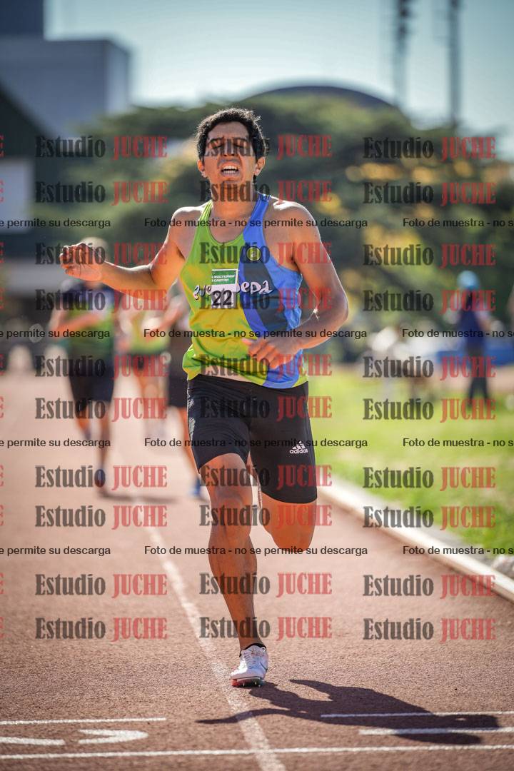 Fotos de los 800 m llanos de varones