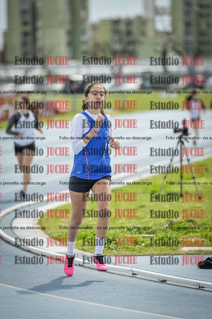 Fotos de los 800 m llanos de mujeres - U14