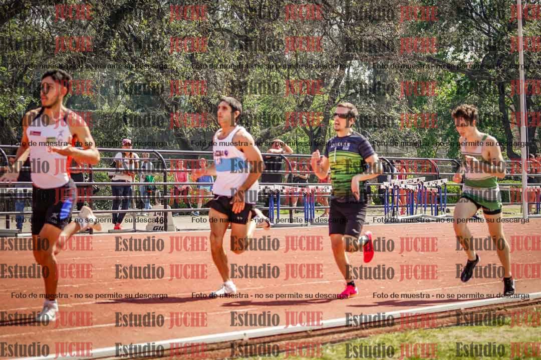 Fotos de los 800 m llanos de varones