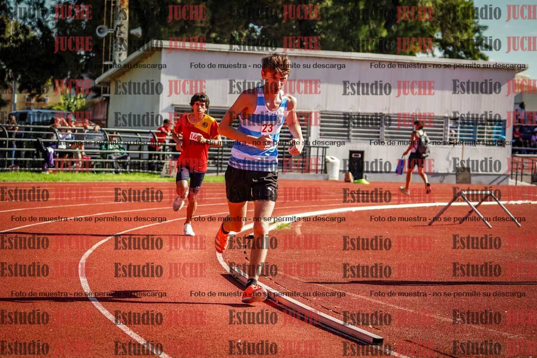 Fotos de los 2400 m llanos de varones