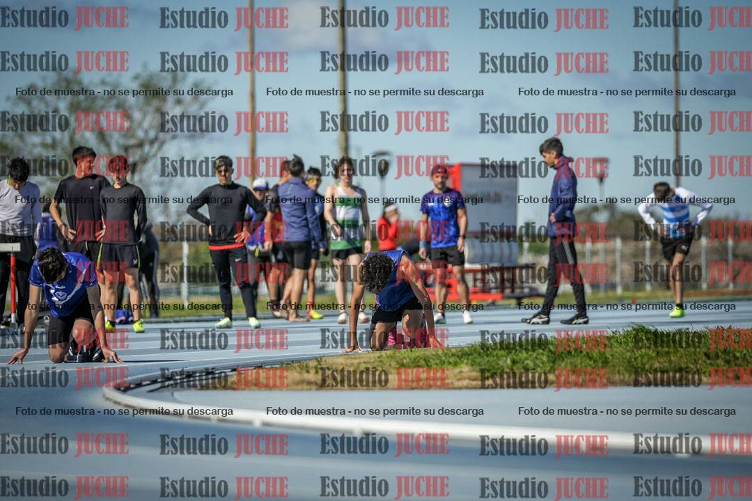 Fotos de los 200 m llanos de varones