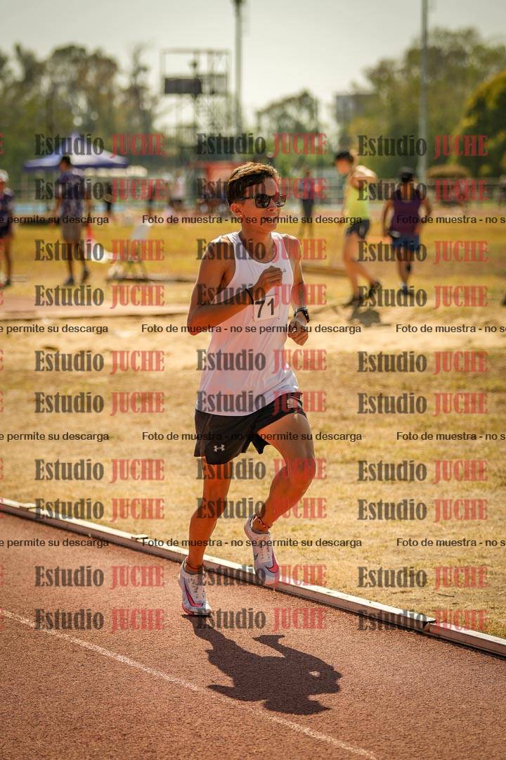 Fotos de los 3000 m llanos de varones