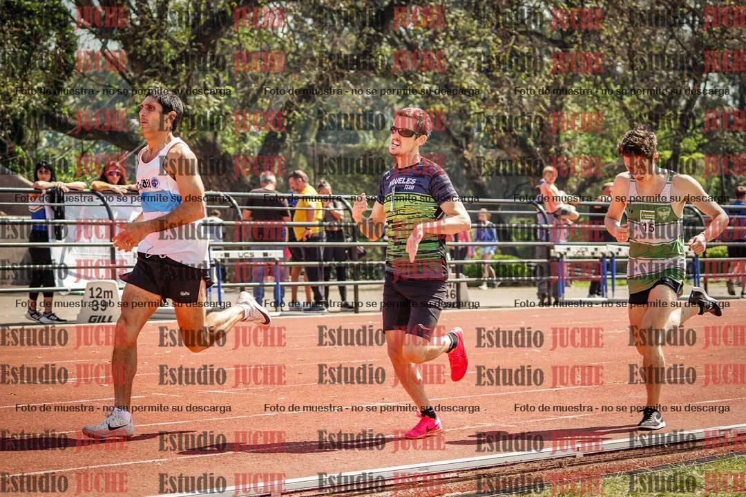 Fotos de los 800 m llanos de varones