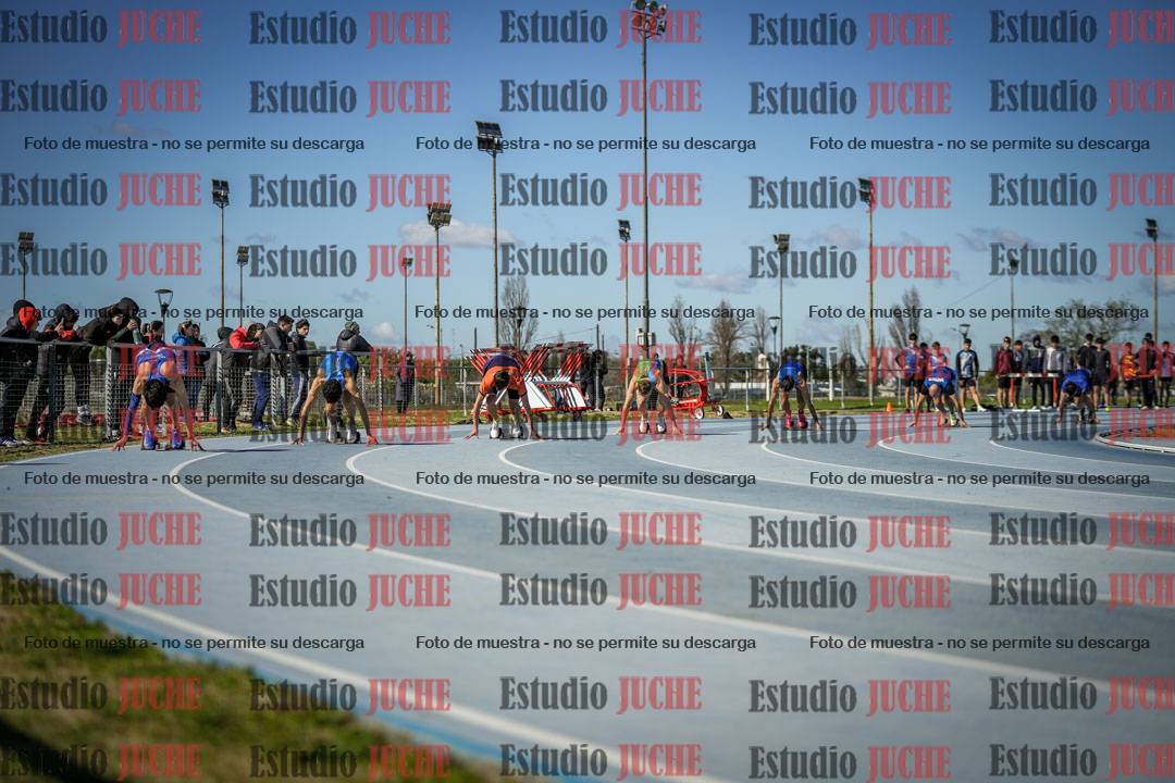 Fotos de los 200 m llanos de varones