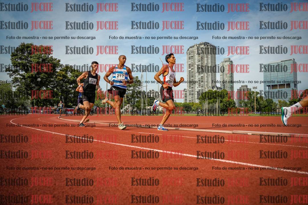 Fotos de los 3000 m llanos de varones