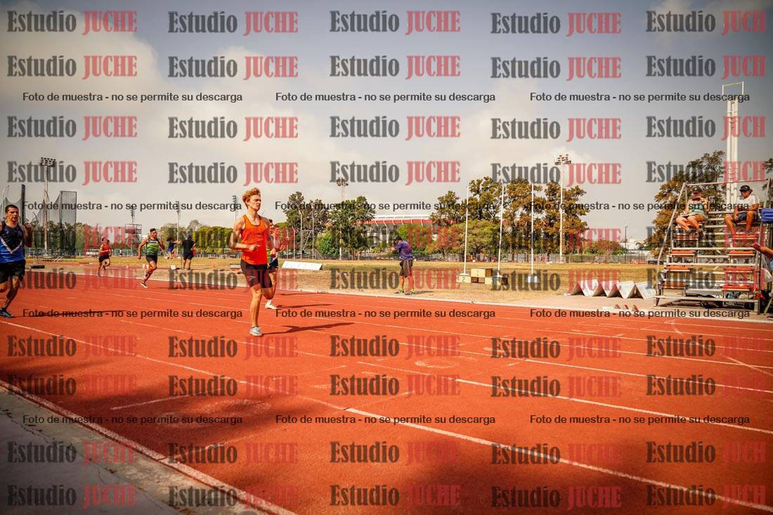 Fotos de los 400 m llanos de varones