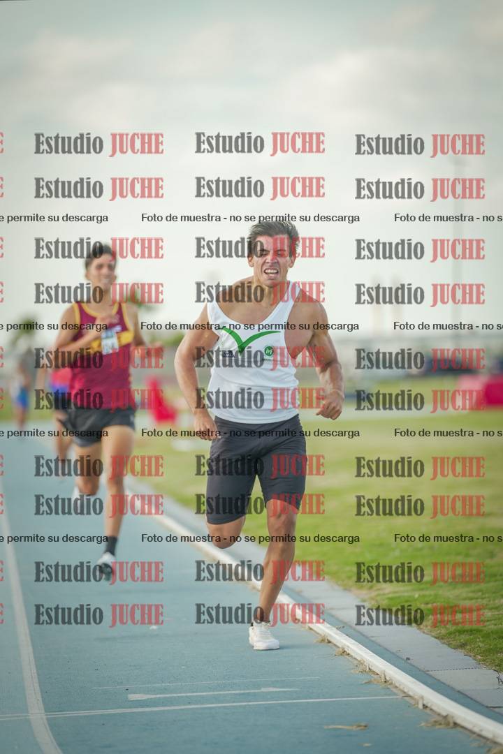 Fotos de los 800 m llanos de varones