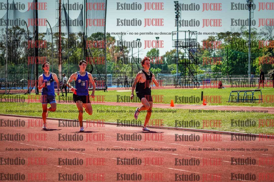Fotos de los 800 m llanos de varones