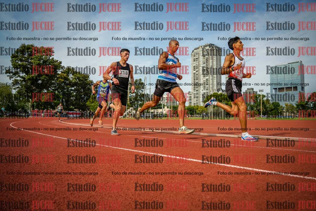 Fotos de los 3000 m llanos de varones