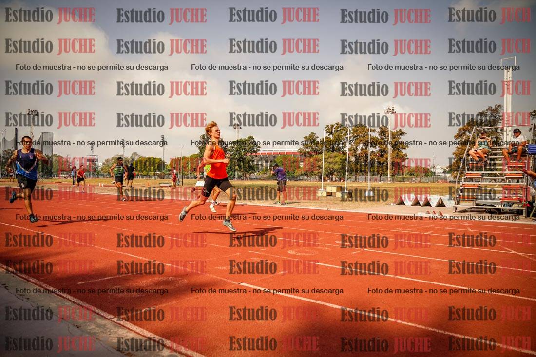 Fotos de los 400 m llanos de varones