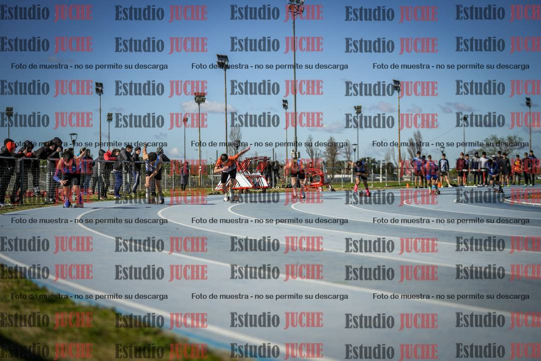 Fotos de los 200 m llanos de varones