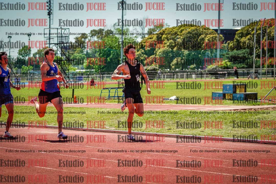 Fotos de los 800 m llanos de varones