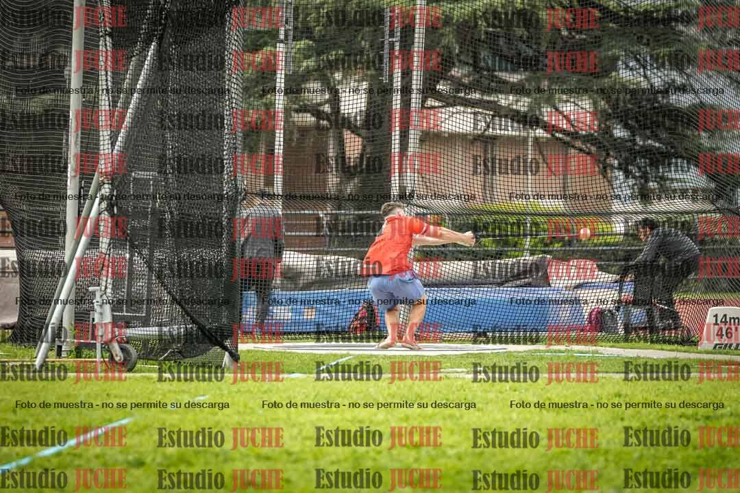 Fotos del lanzamiento de martillo de varones