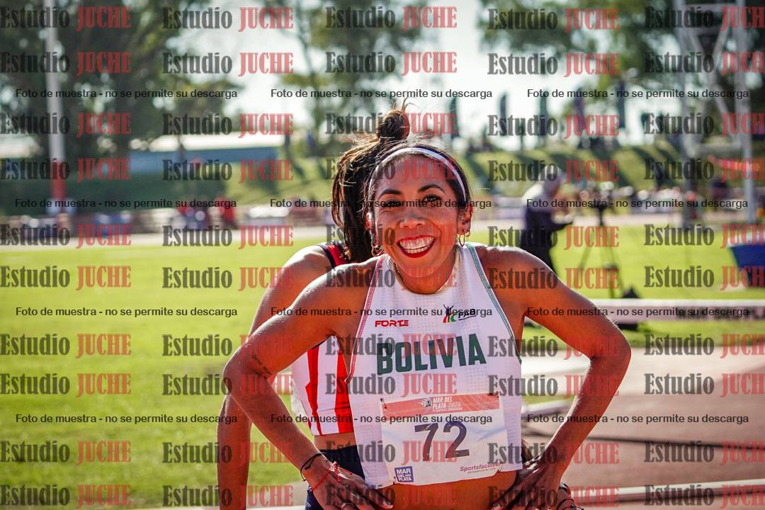 Fotos de algunos extras y podios del día 2