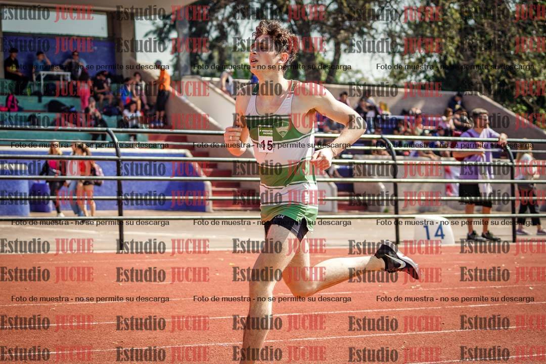 Fotos de los 800 m llanos de varones