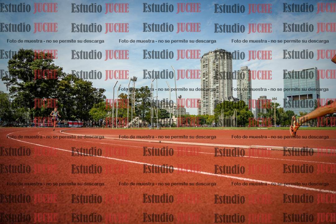 Fotos de los 3000 m llanos de varones