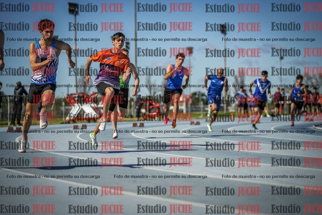 Fotos de los 200 m llanos de varones