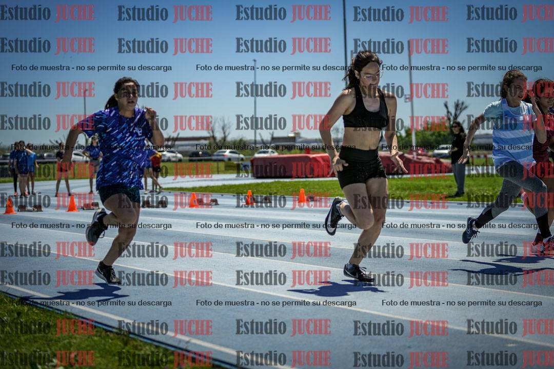 Fotos de los 80 m llanos de mujeres