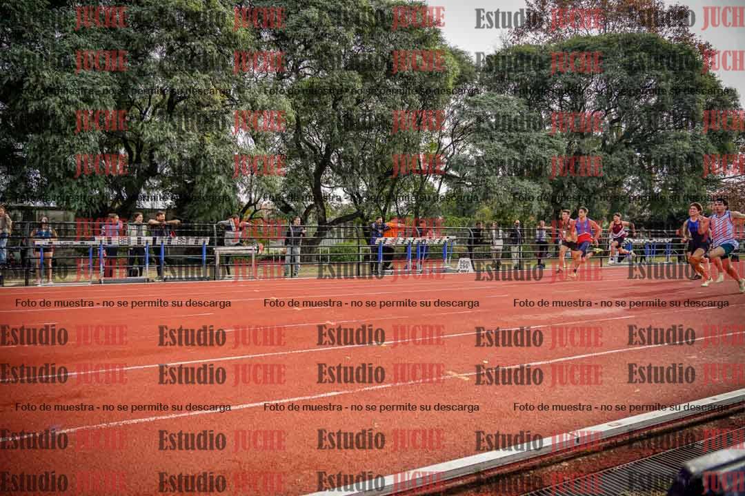 Fotos de los 100 m llanos de varones