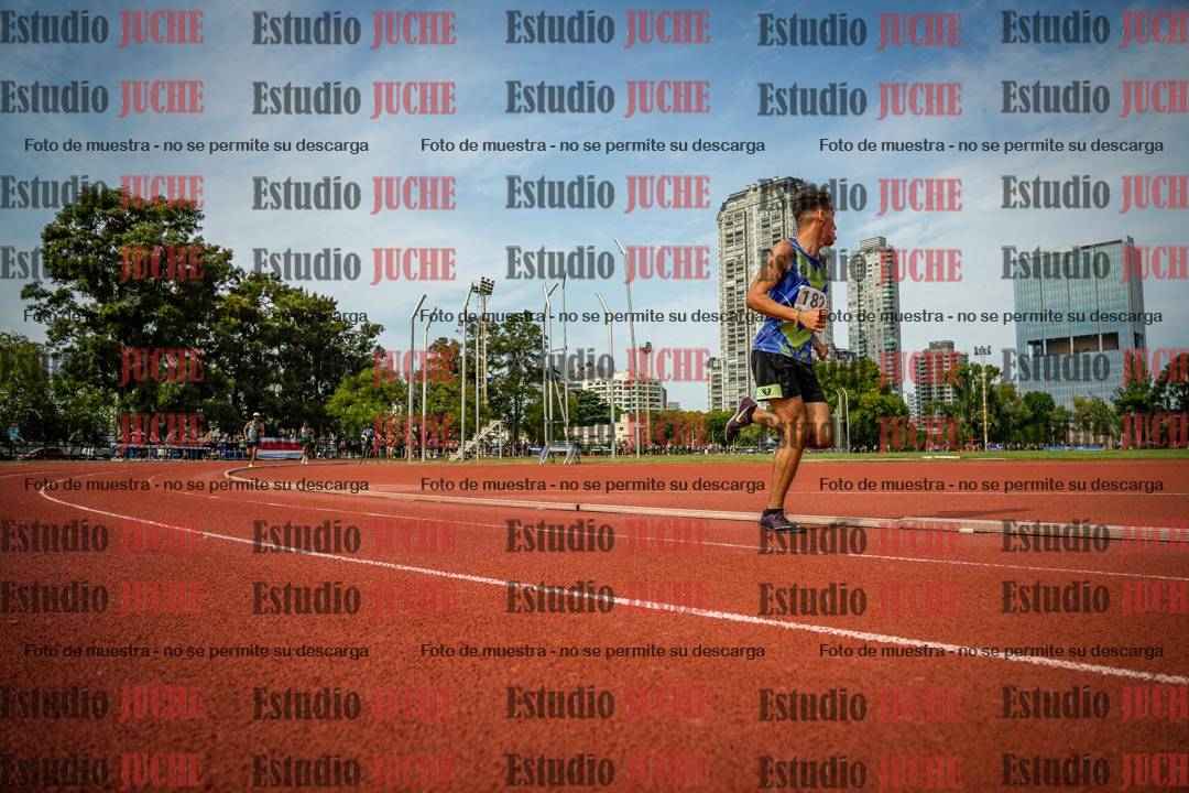 Fotos de los 3000 m llanos de varones