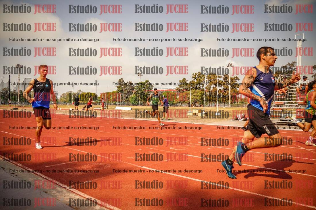 Fotos de los 400 m llanos de varones