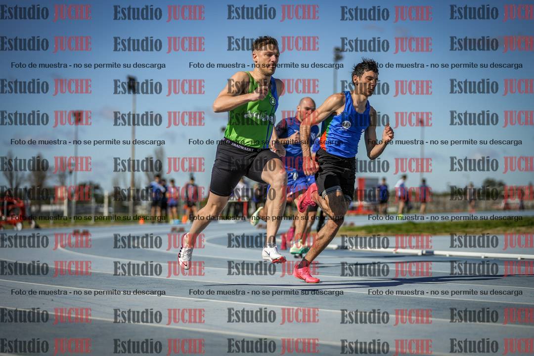 Fotos de los 200 m llanos de varones