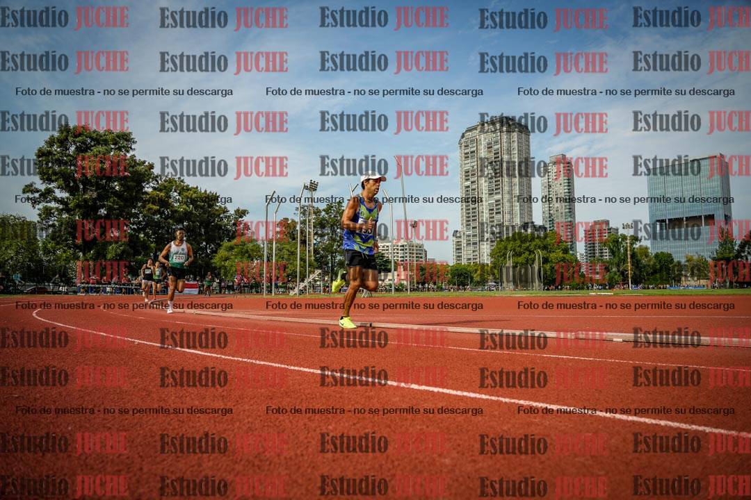 Fotos de los 3000 m llanos de varones
