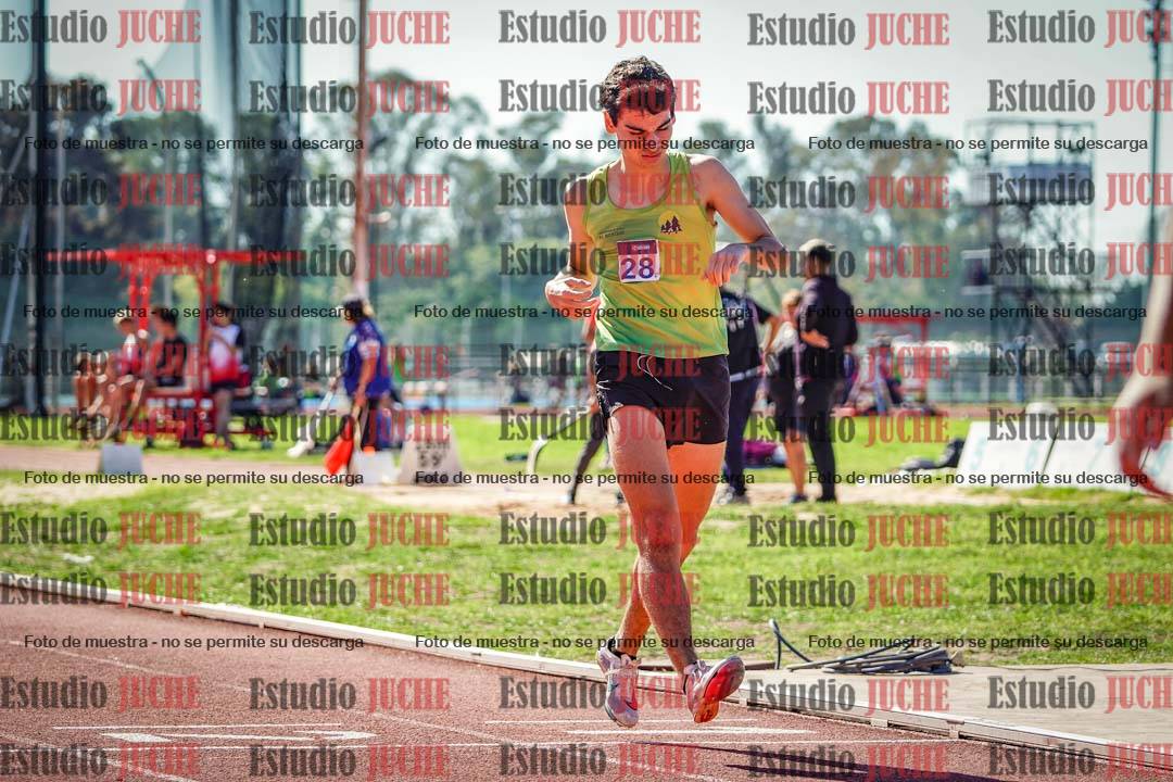 Fotos de los 800 m llanos de varones