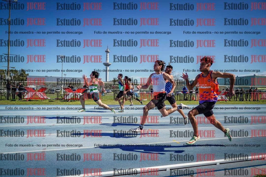 Fotos de los 100 m llanos de varones