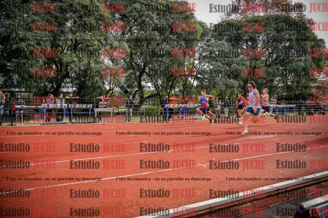 Fotos de los 100 m llanos de varones