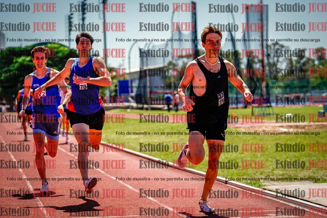 Fotos de los 800 m llanos de varones