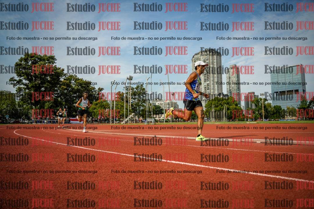 Fotos de los 3000 m llanos de varones
