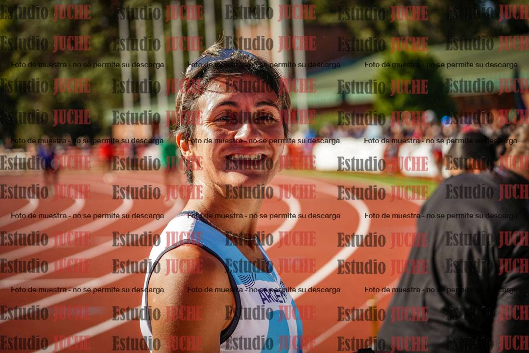 Fotos de algunos extras y podios del día 2
