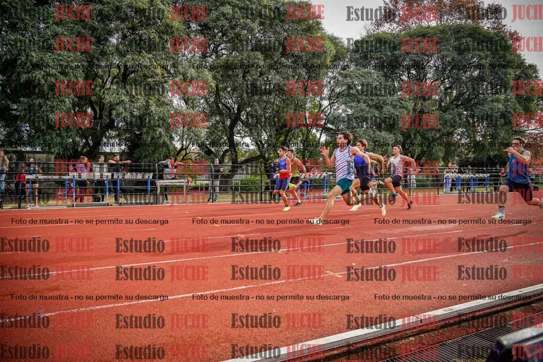 Fotos de los 100 m llanos de varones
