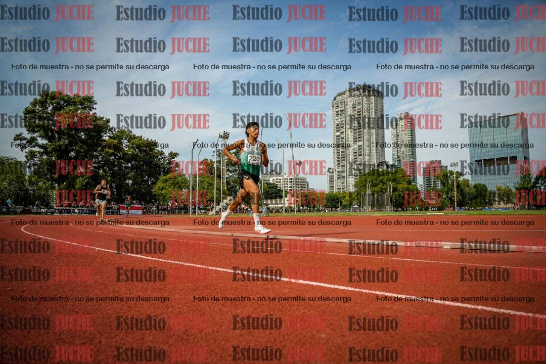 Fotos de los 3000 m llanos de varones
