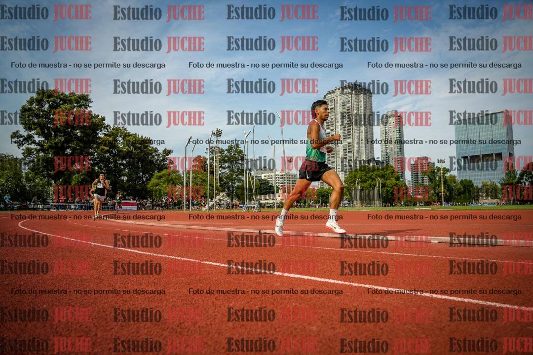 Fotos de los 3000 m llanos de varones