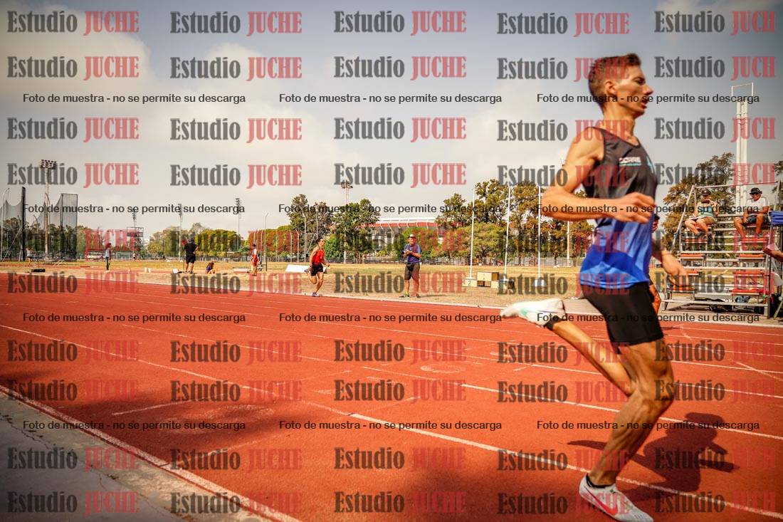 Fotos de los 400 m llanos de varones