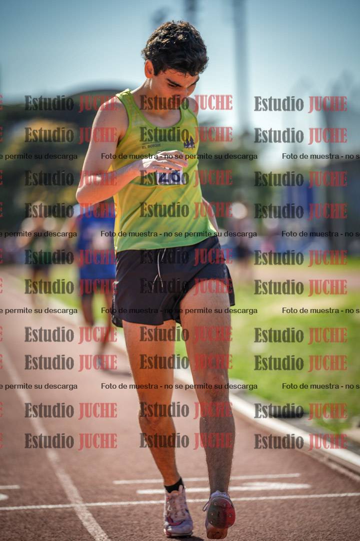 Fotos de los 800 m llanos de varones