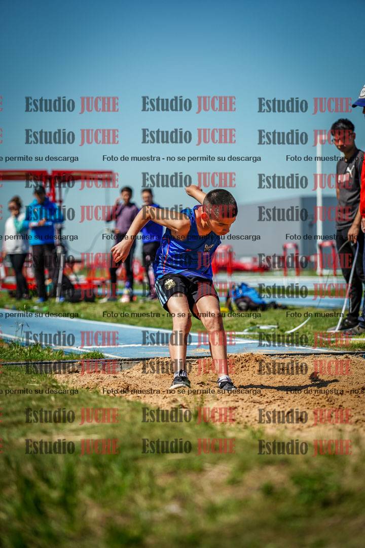 Fotos del salto en largo de varones - U12