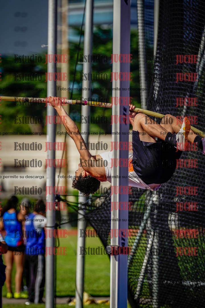 Fotos del salto triple de mujeres y varones